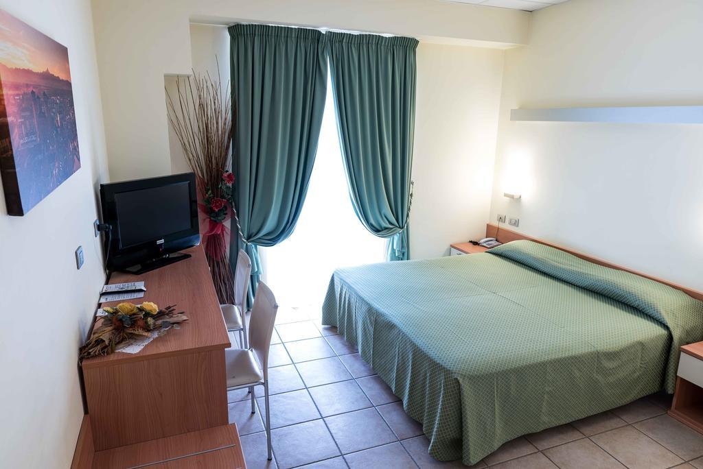 Bvh Hotel Bene Vagienna Exteriör bild