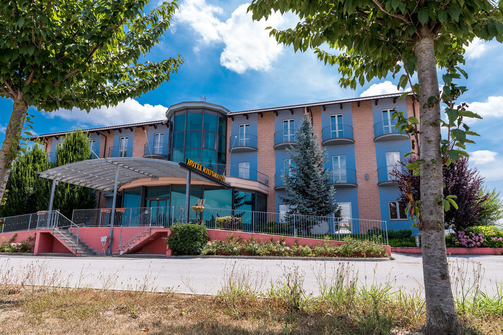 Bvh Hotel Bene Vagienna Exteriör bild